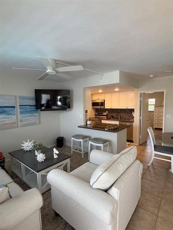 4658 BOUGAINVILLA Drive, #59, Lauderdale-By-The-Sea, Lauderdale By The Sea, FL 33308 schodowski15