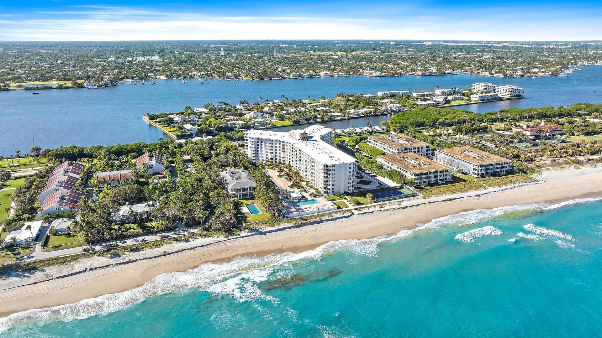 2295 S OCEAN Boulevard, #418, Palm Beach, FL 33480 Harbour House Palm Beach