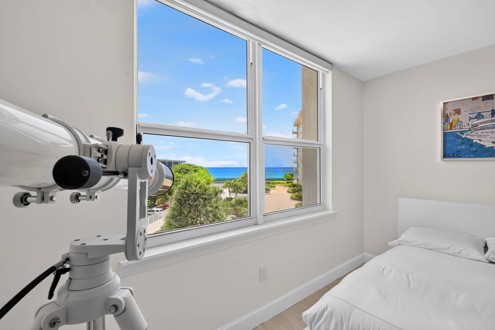 2295 S OCEAN Boulevard, #418, Palm Beach, FL 33480 guest room view