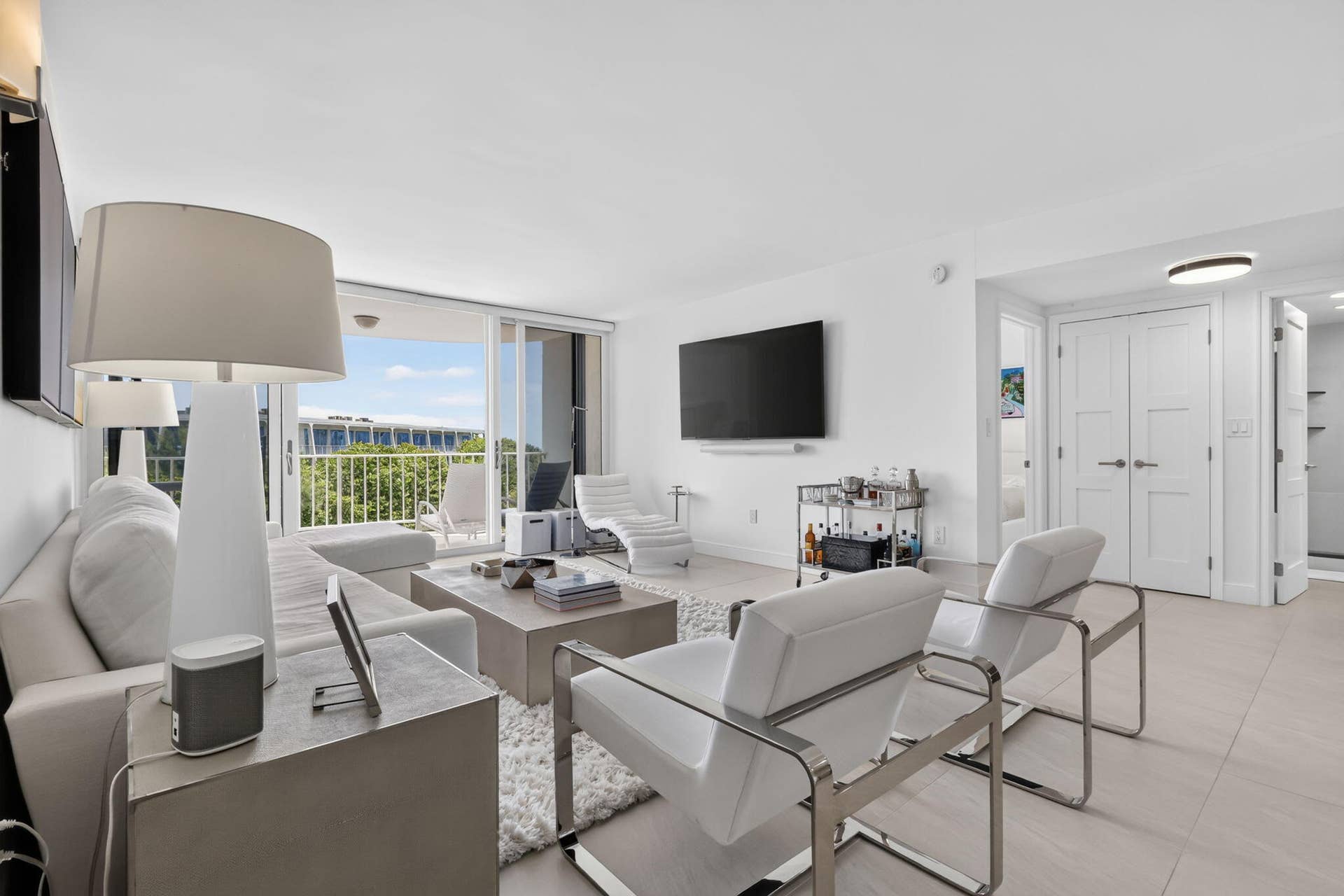 2295 S OCEAN Boulevard, #418, Palm Beach, FL 33480 entrance to apartment