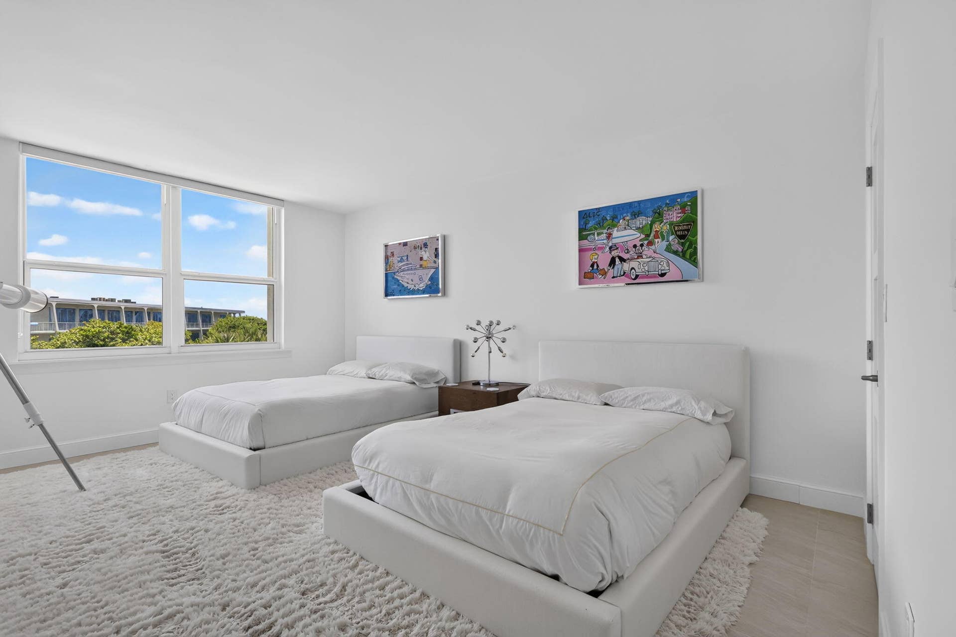 2295 S OCEAN Boulevard, #418, Palm Beach, FL 33480 guest room
