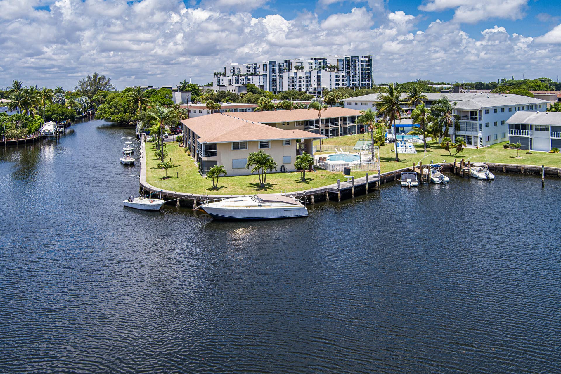 298 SE 6th Avenue, #18, Pompano Beach, FL 33060 298-60