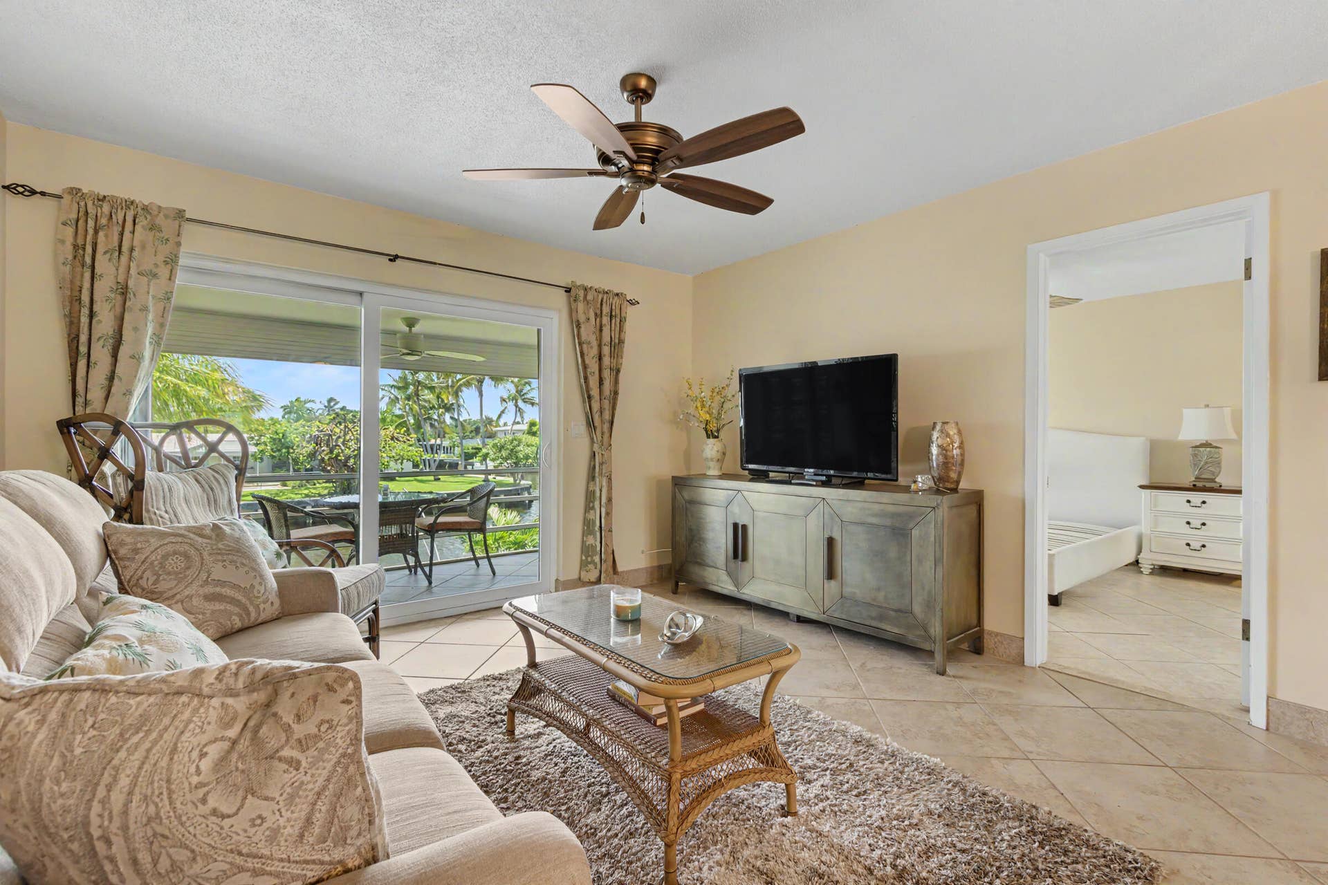298 SE 6th Avenue, #18, Pompano Beach, FL 33060 298-33