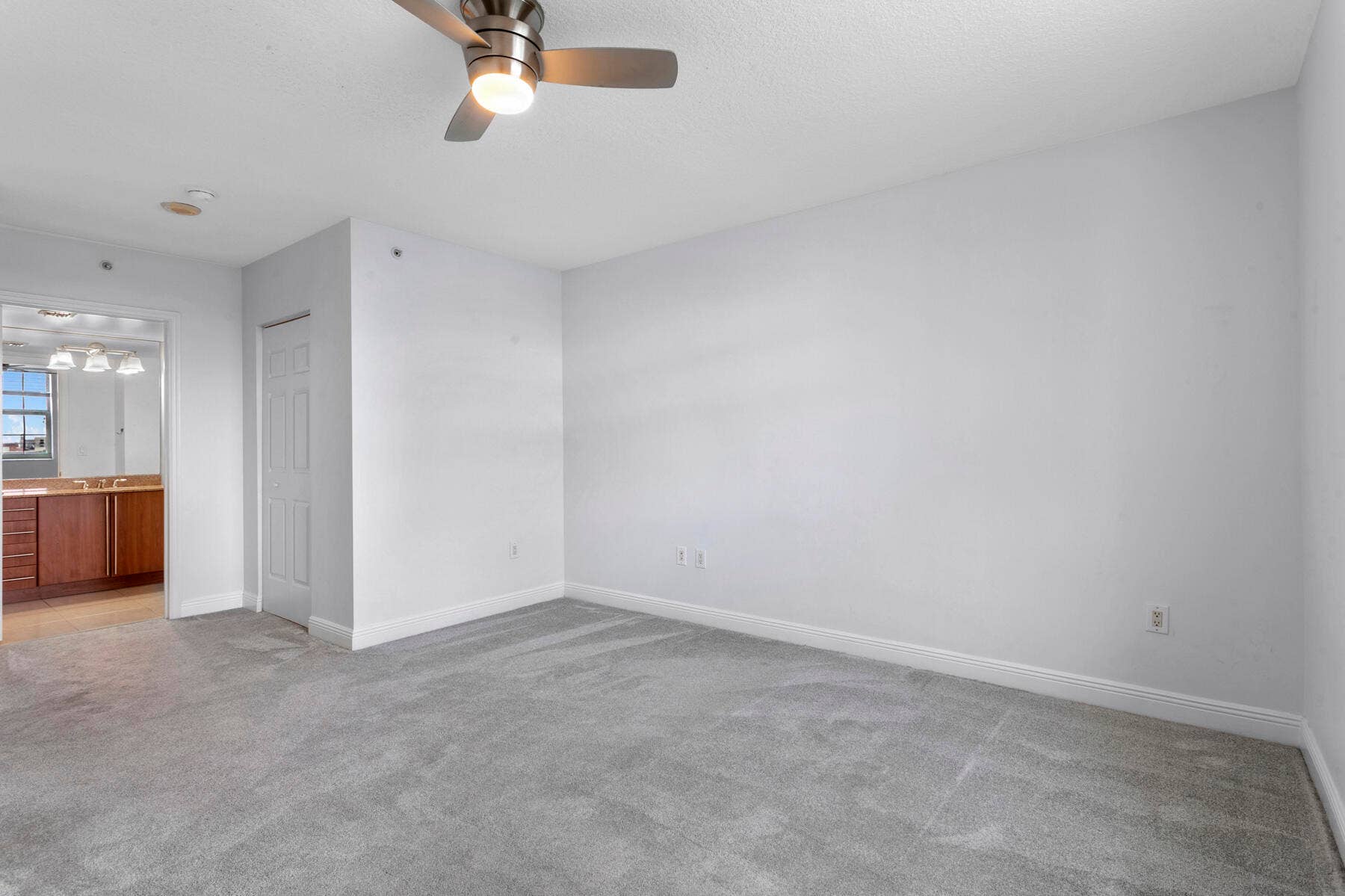 610 CLEMATIS Street, #418, West Palm Beach, FL 33401 610_Clematis-418_13_MLS
