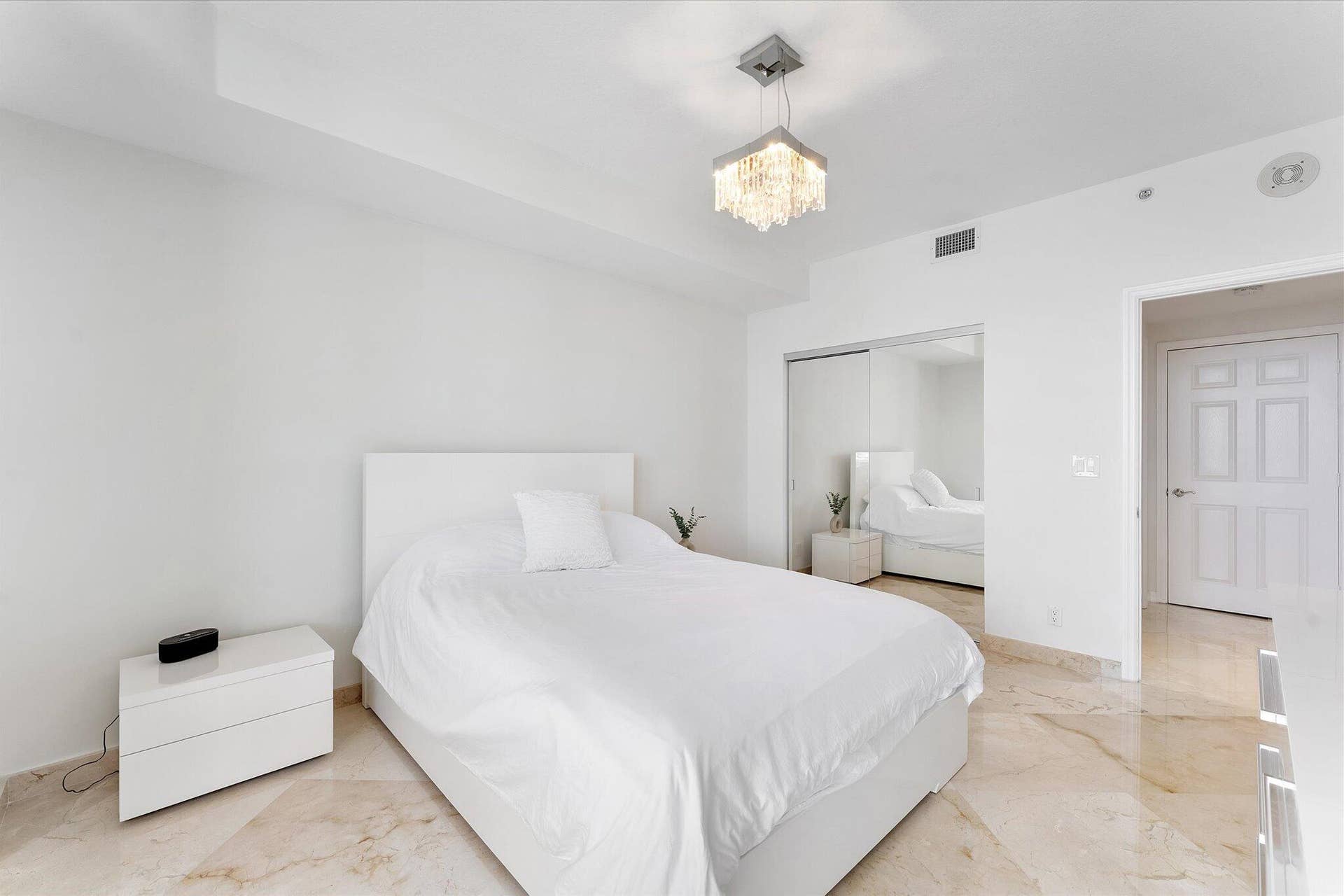 29-3200 N Ocean blvd unit 2505_029