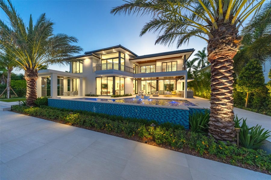 Property photo for 24 Fiesta Way, Fort Lauderdale, FL