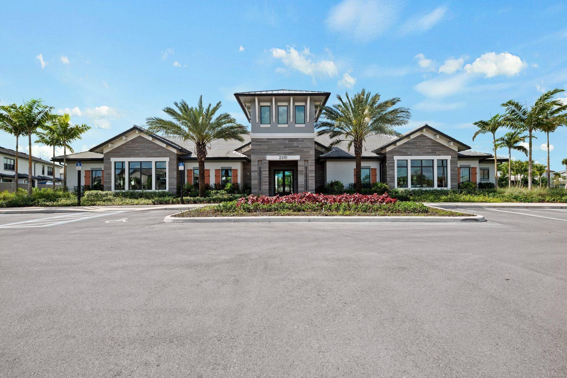 4601 Pinehurst Trail E, Oakland Park, FL 33309 The Oak Tree clubhouse