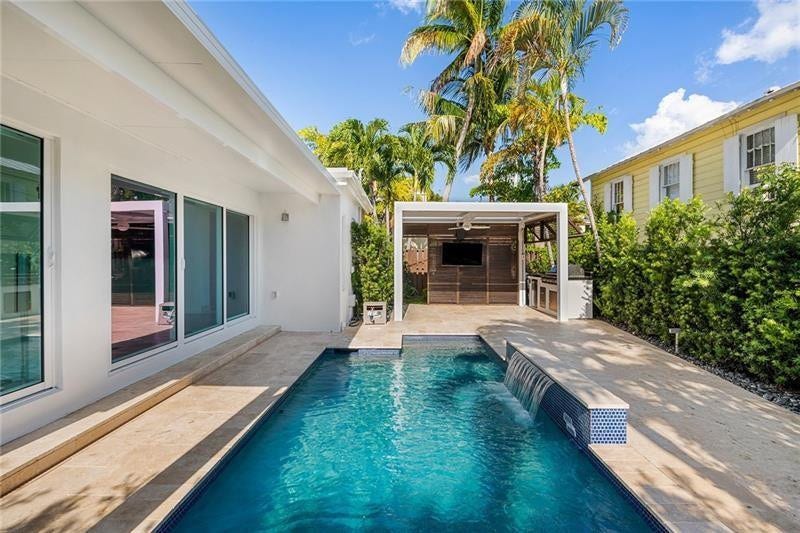 916 SE 5TH Court, Fort Lauderdale, Fort Lauderdale, FL 33301 Photo 6