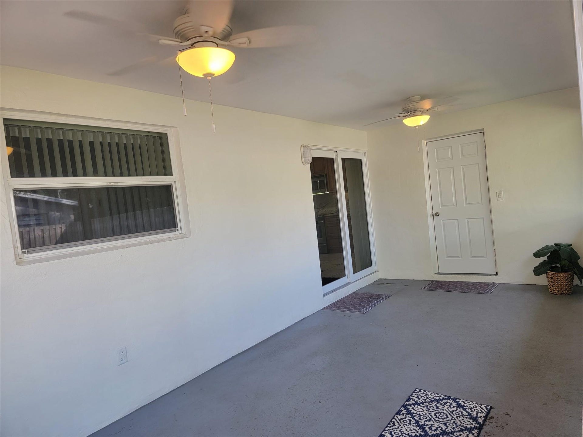 1601 SW 1 Terrace, #1, Pompano Beach, Pompano Beach, FL 33060 Covered Screened Patio