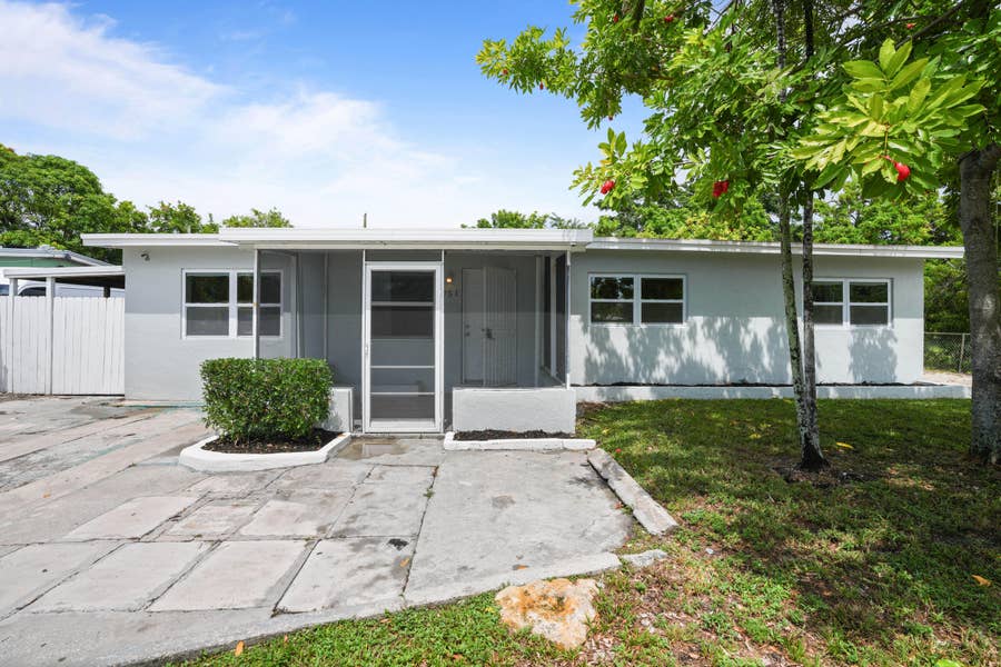 Property photo for 1751 LAUDERDALE MANOR Drive, Fort Lauderdale, FL