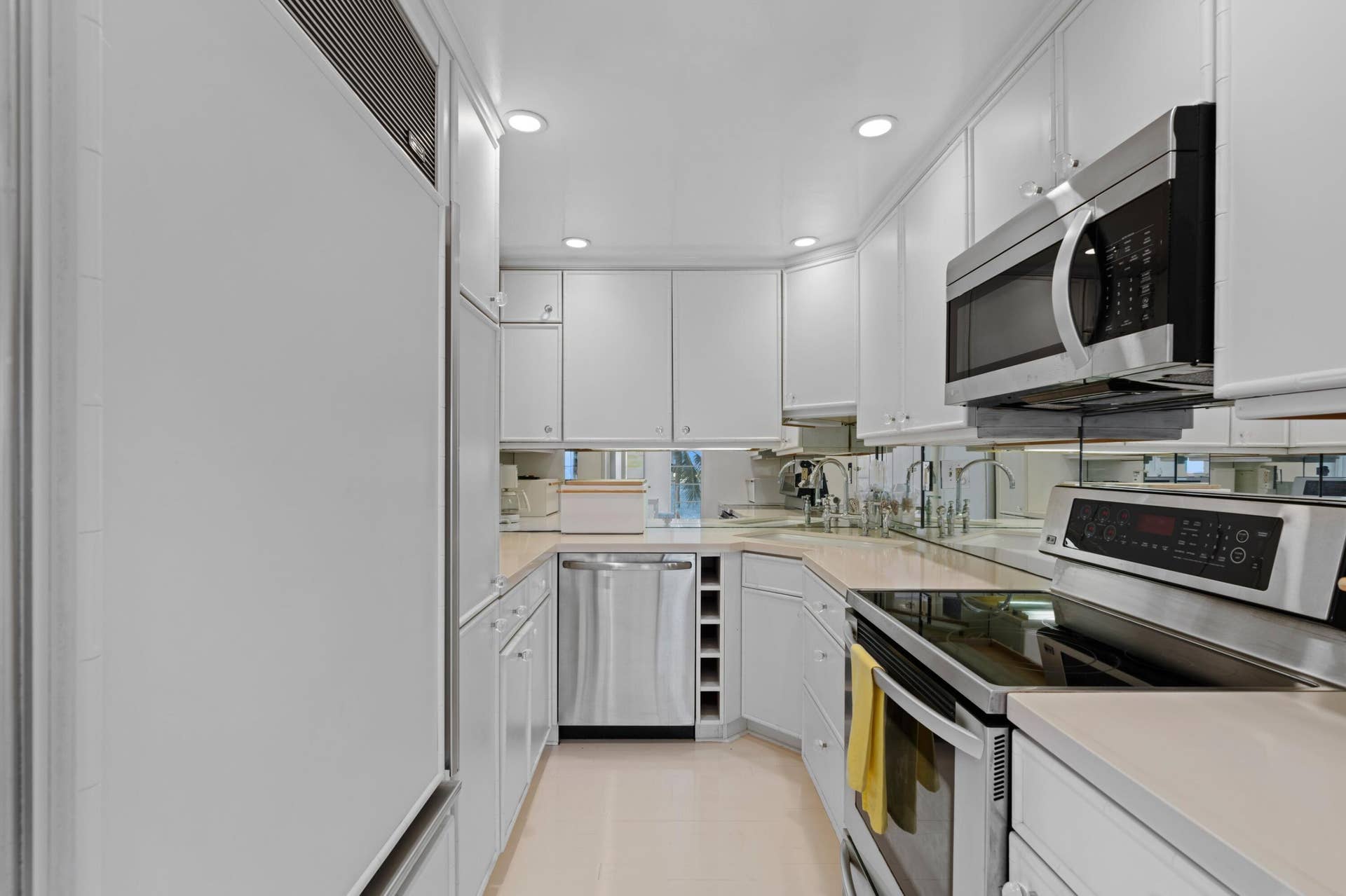 2800 N FLAGLER Drive, #404, West Palm Beach, West Palm Beach, FL 33407 DSC06903.jpg-SMALL