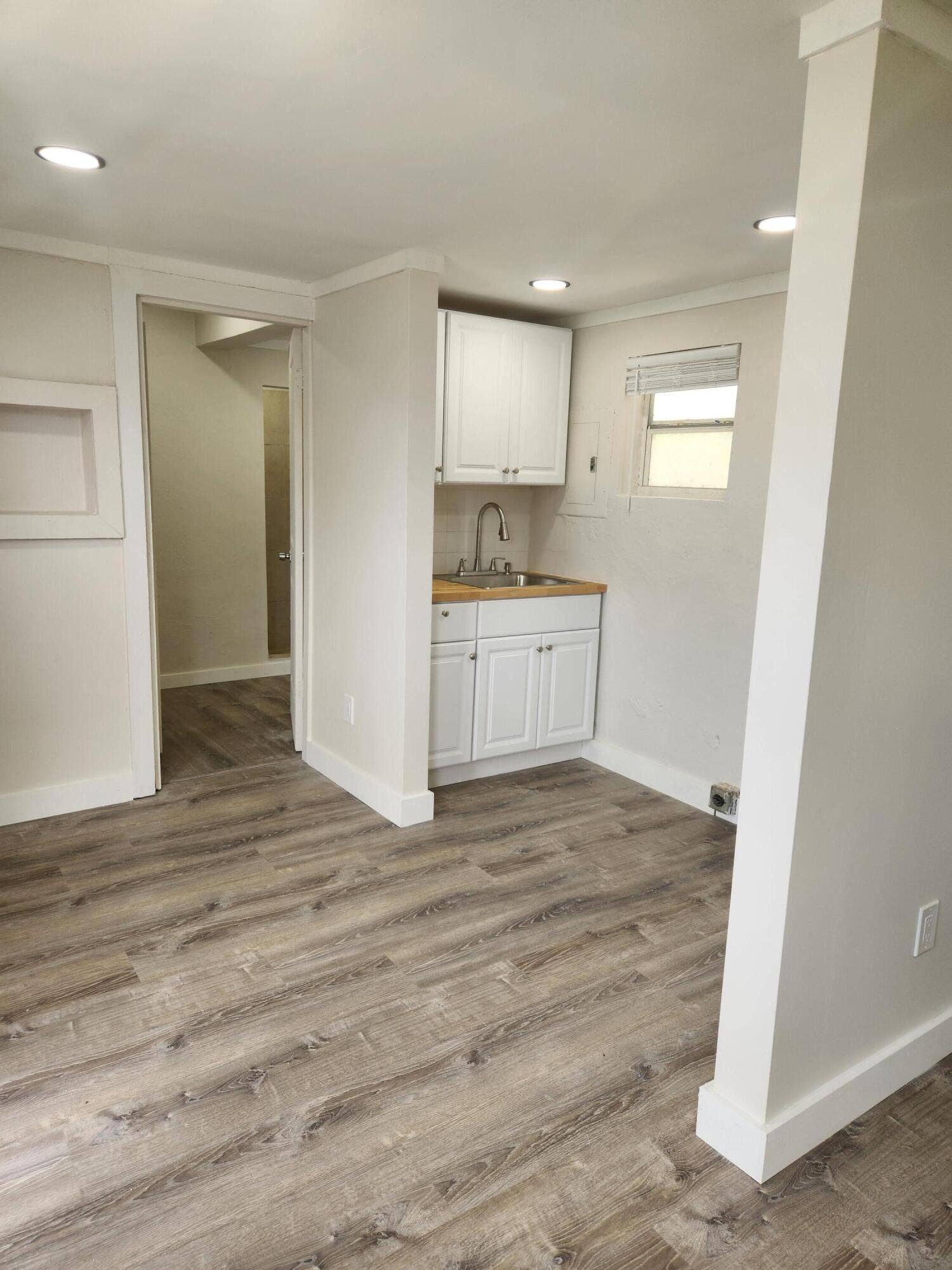 134 W 24TH W, #1, Riviera Beach, FL 33404 20260727_124650