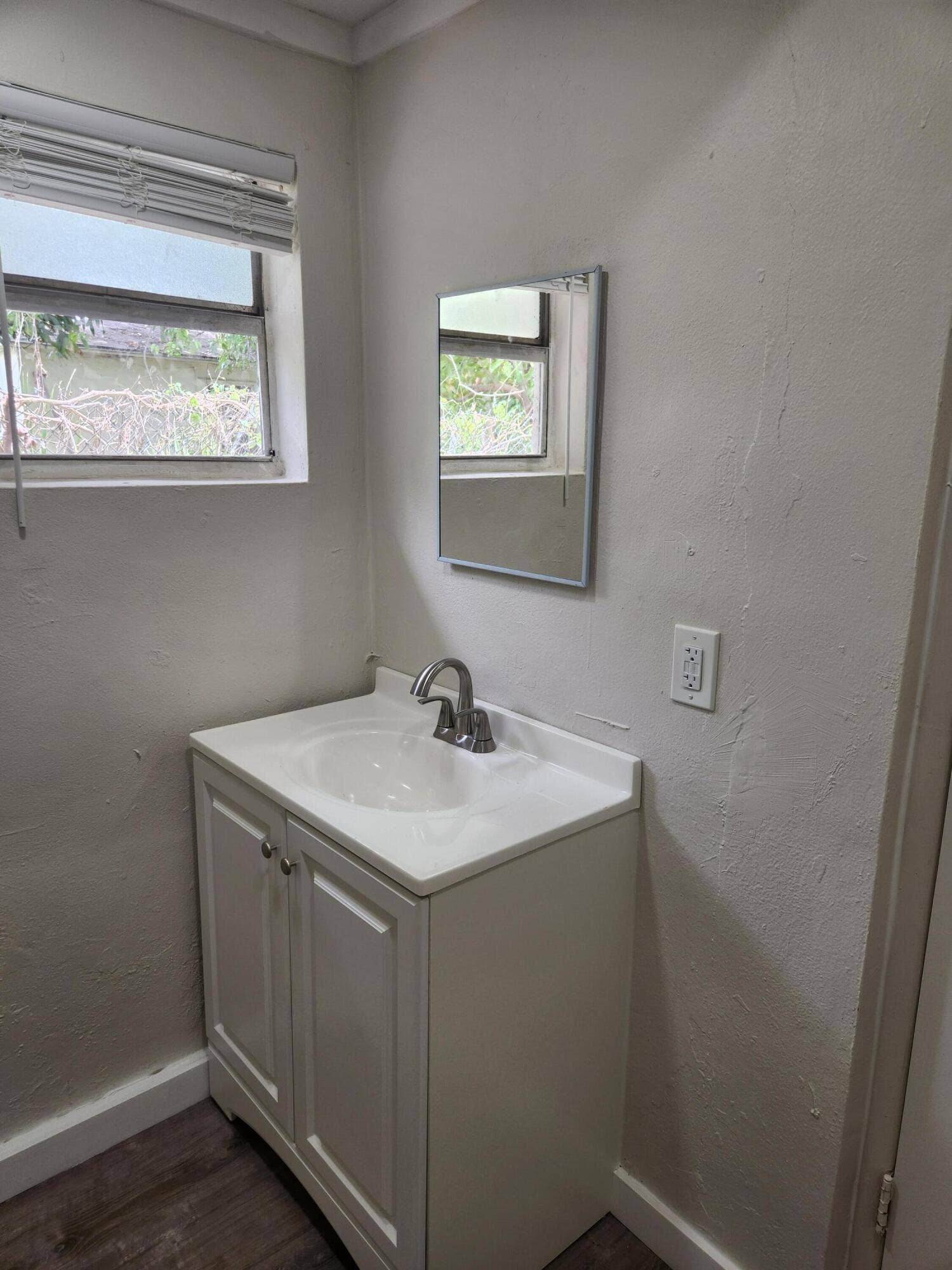 134 W 24TH W, #1, Riviera Beach, FL 33404 20260727_124913
