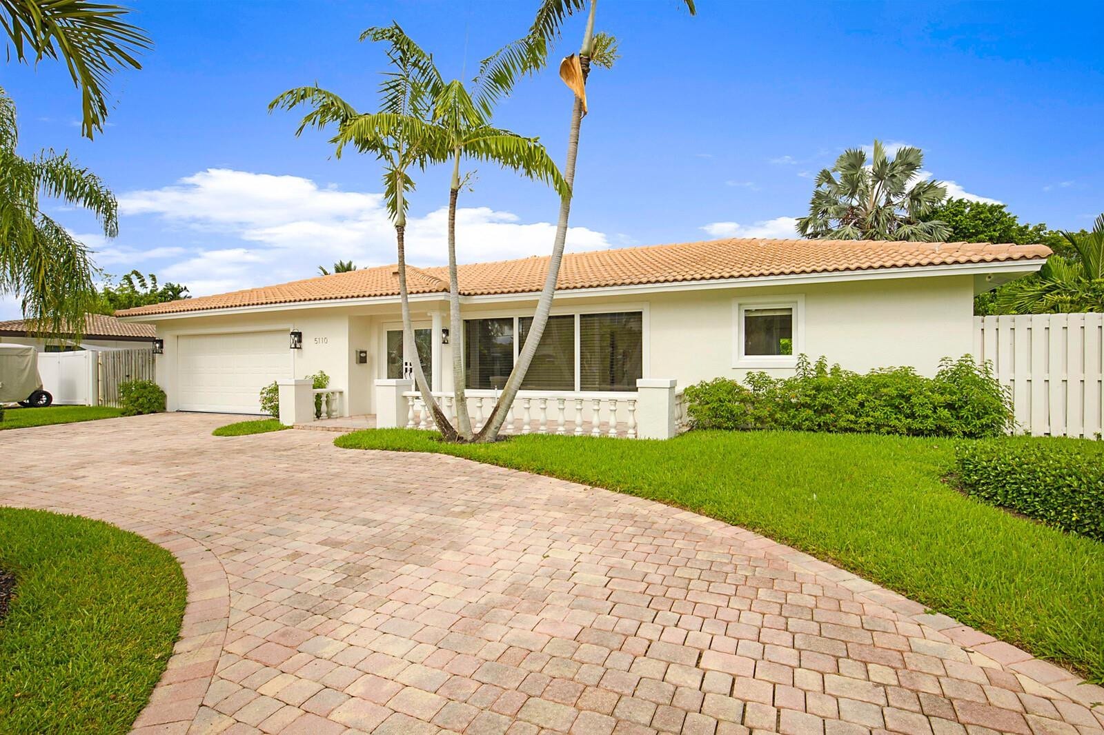 5110 NE 30th Avenue NE, Lighthouse Point, FL 33064 Photo 3