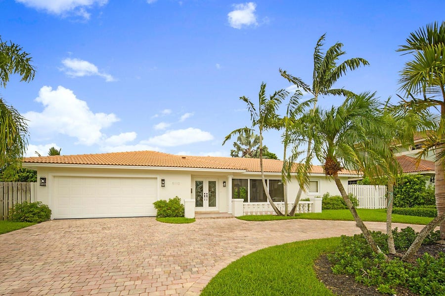 Property photo for 5110 NE 30th Avenue NE, Lighthouse Point, FL