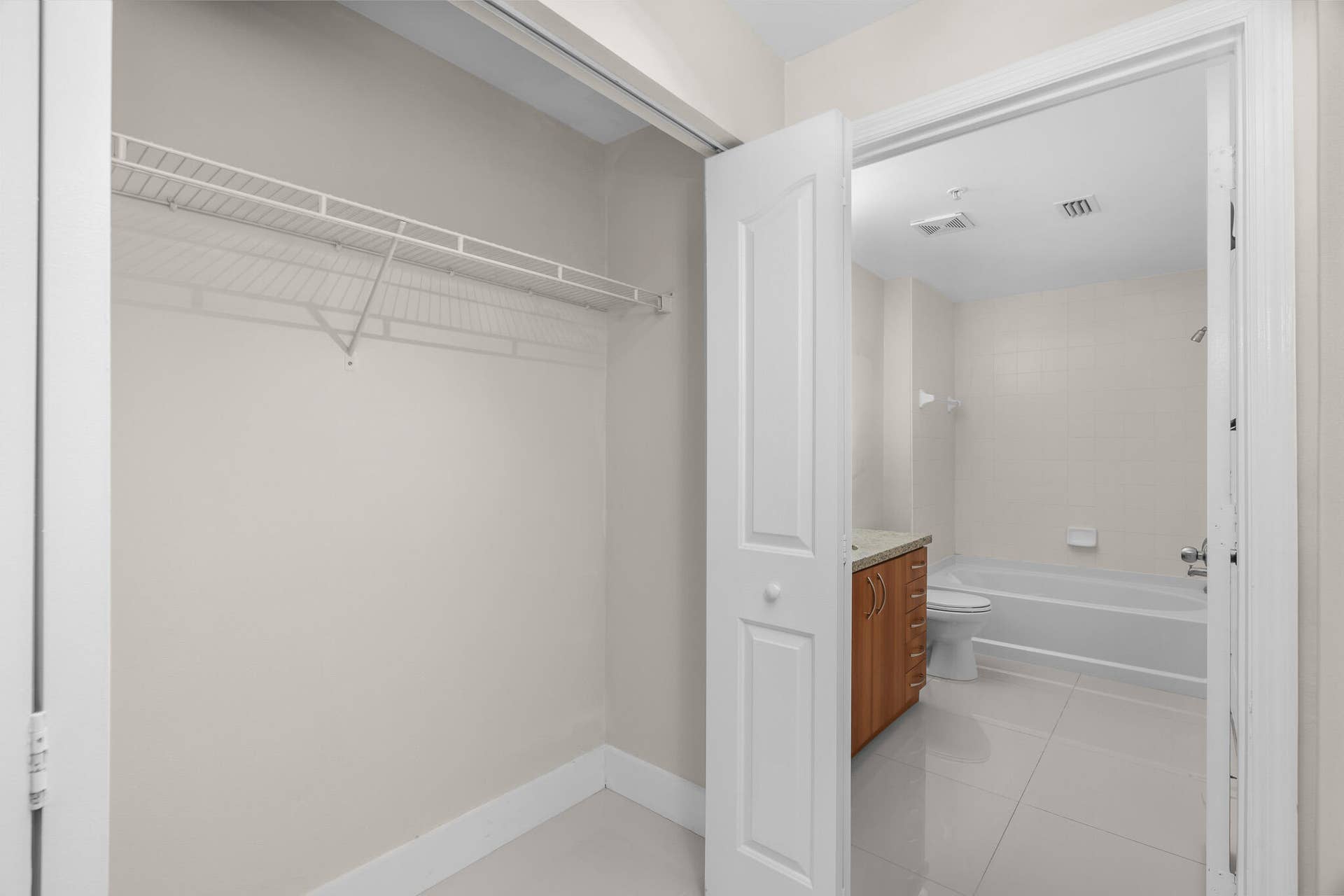 250 NE 3rd Avenue, #1305, Delray Beach, FL 33444 DSC00846