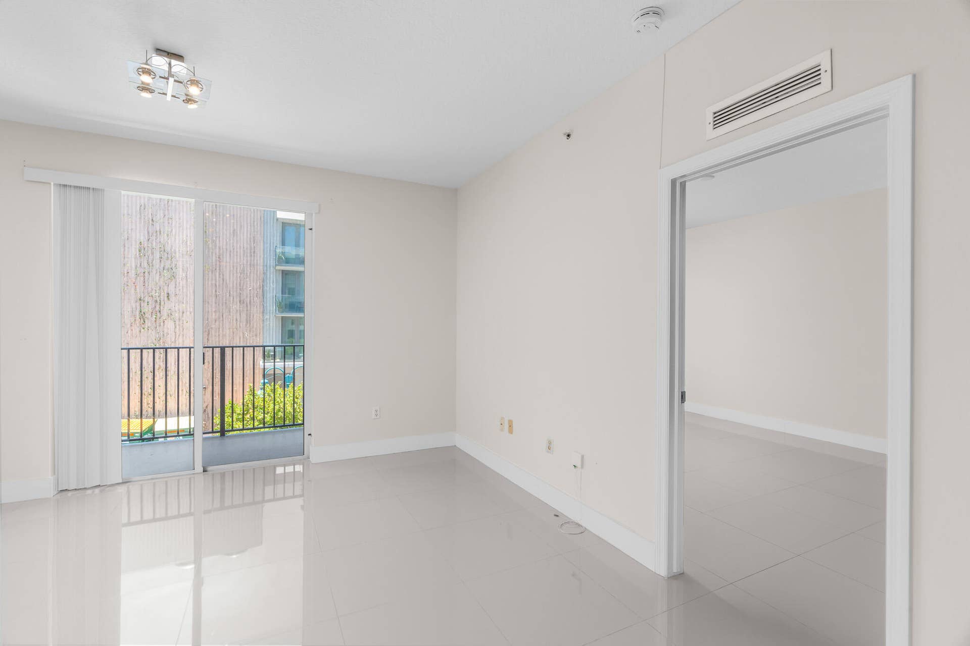 250 NE 3rd Avenue, #1305, Delray Beach, FL 33444 DSC00749