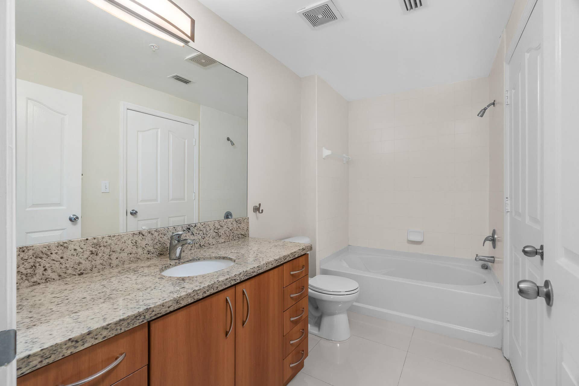 250 NE 3rd Avenue, #1305, Delray Beach, FL 33444 DSC00827