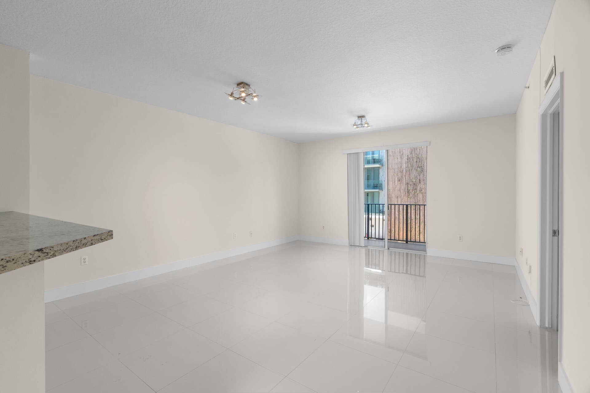 250 NE 3rd Avenue, #1305, Delray Beach, FL 33444 DSC00728