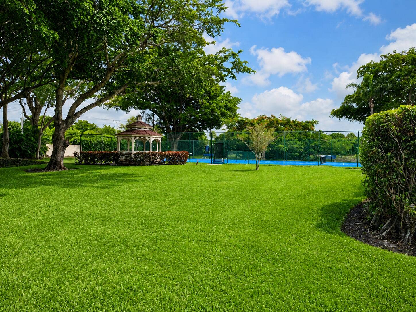 23349 Barlake Drive, Boca Raton, FL 33433 gazebo
