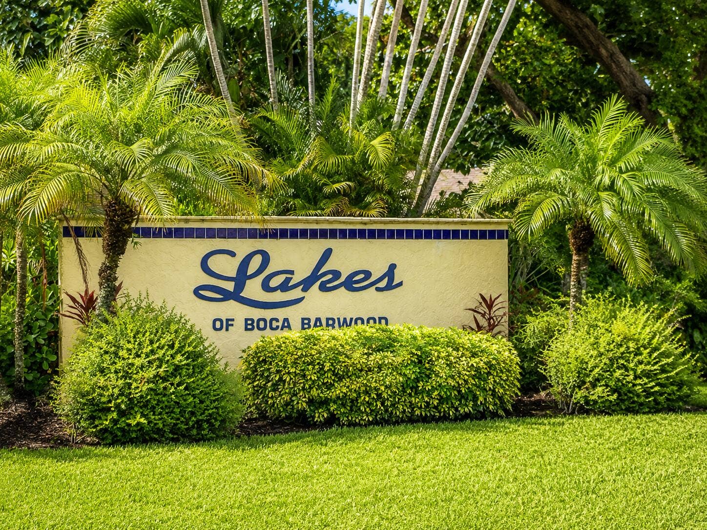 23349 Barlake Drive, Boca Raton, FL 33433 front entrance