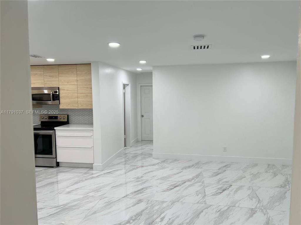 4337 SW 49TH Street, Dania, Dania Beach, FL 33314 GetMedia 9