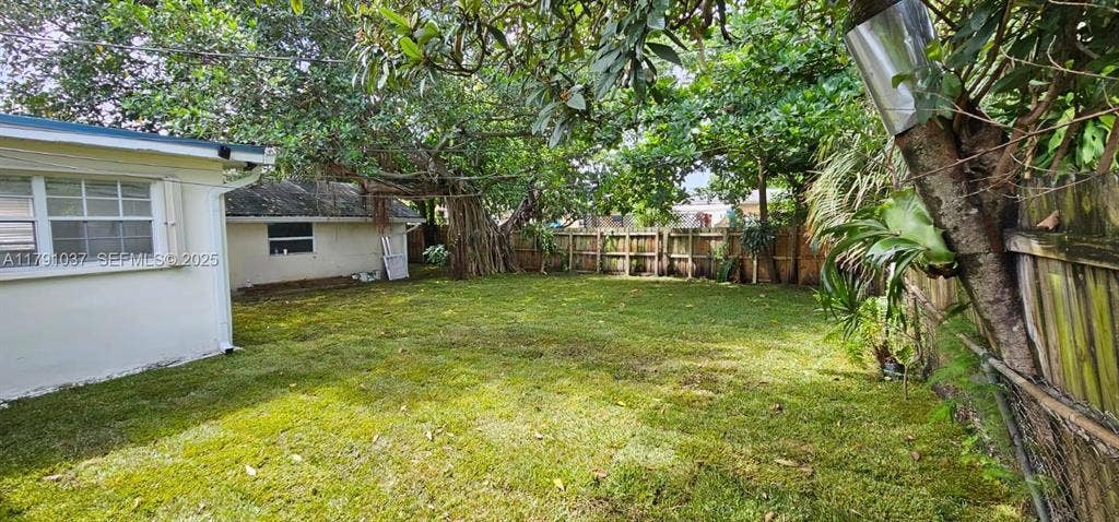 4337 SW 49TH Street, Dania, Dania Beach, FL 33314 GetMedia 27
