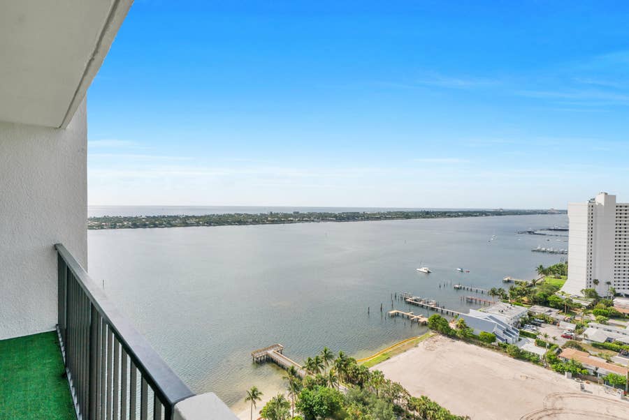 Property photo for 5600 N Flagler Drive, #2504, West Palm Beach, FL