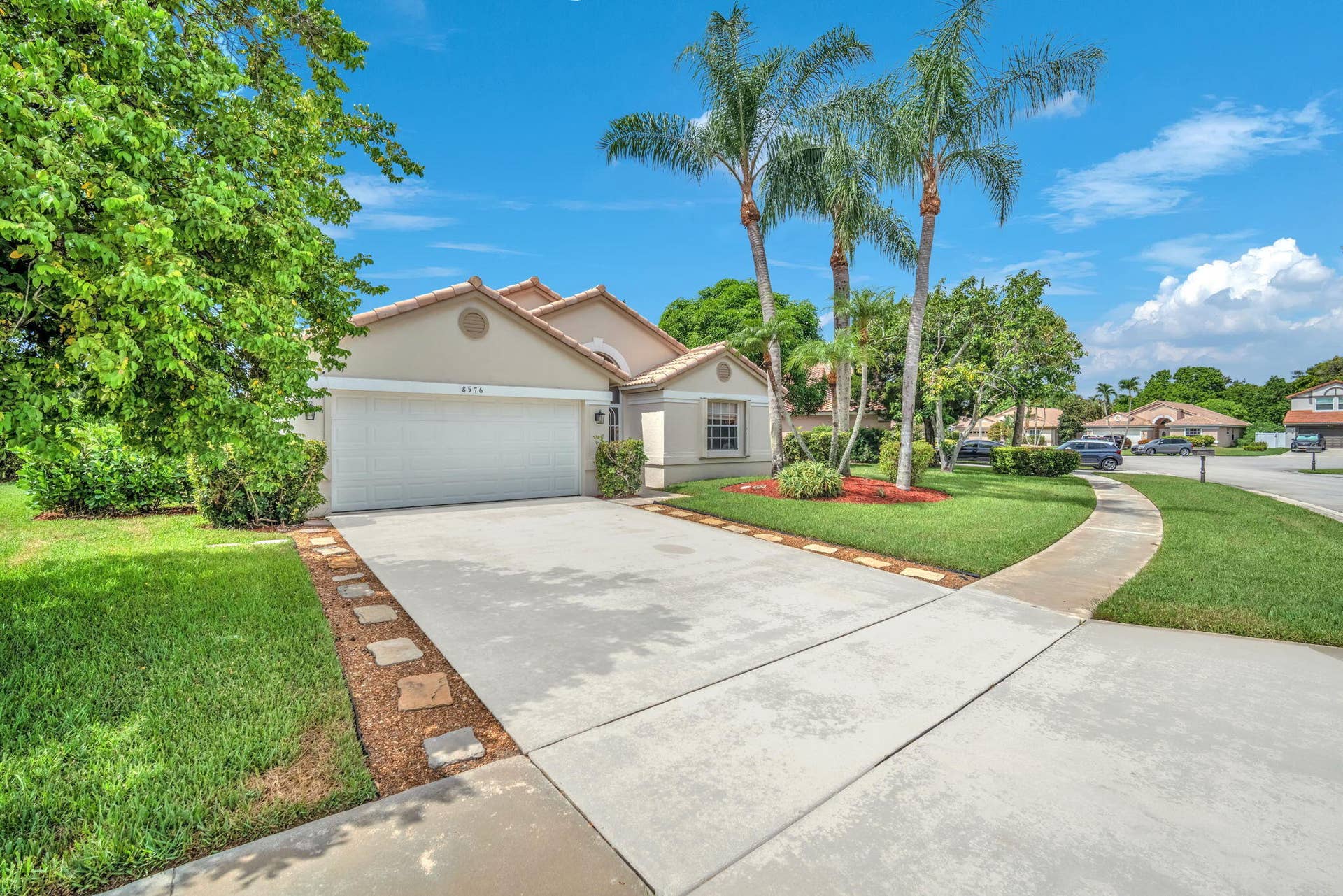 8576 WINDY Circle, Boynton Beach, FL 33472 22-web-or-mls-DSC03854
