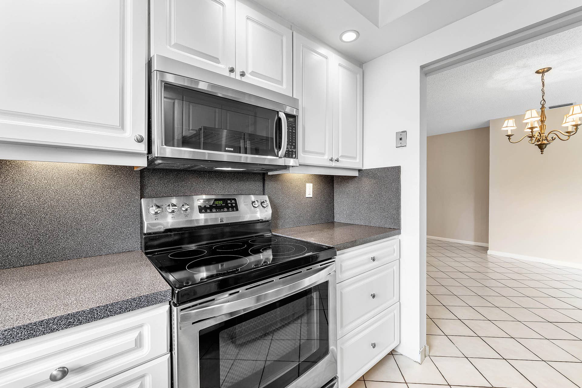 1752 Riverwood Lane, Coral Springs, FL 33071 015-1752RiverwoodLane-CoralSprings-FL-33