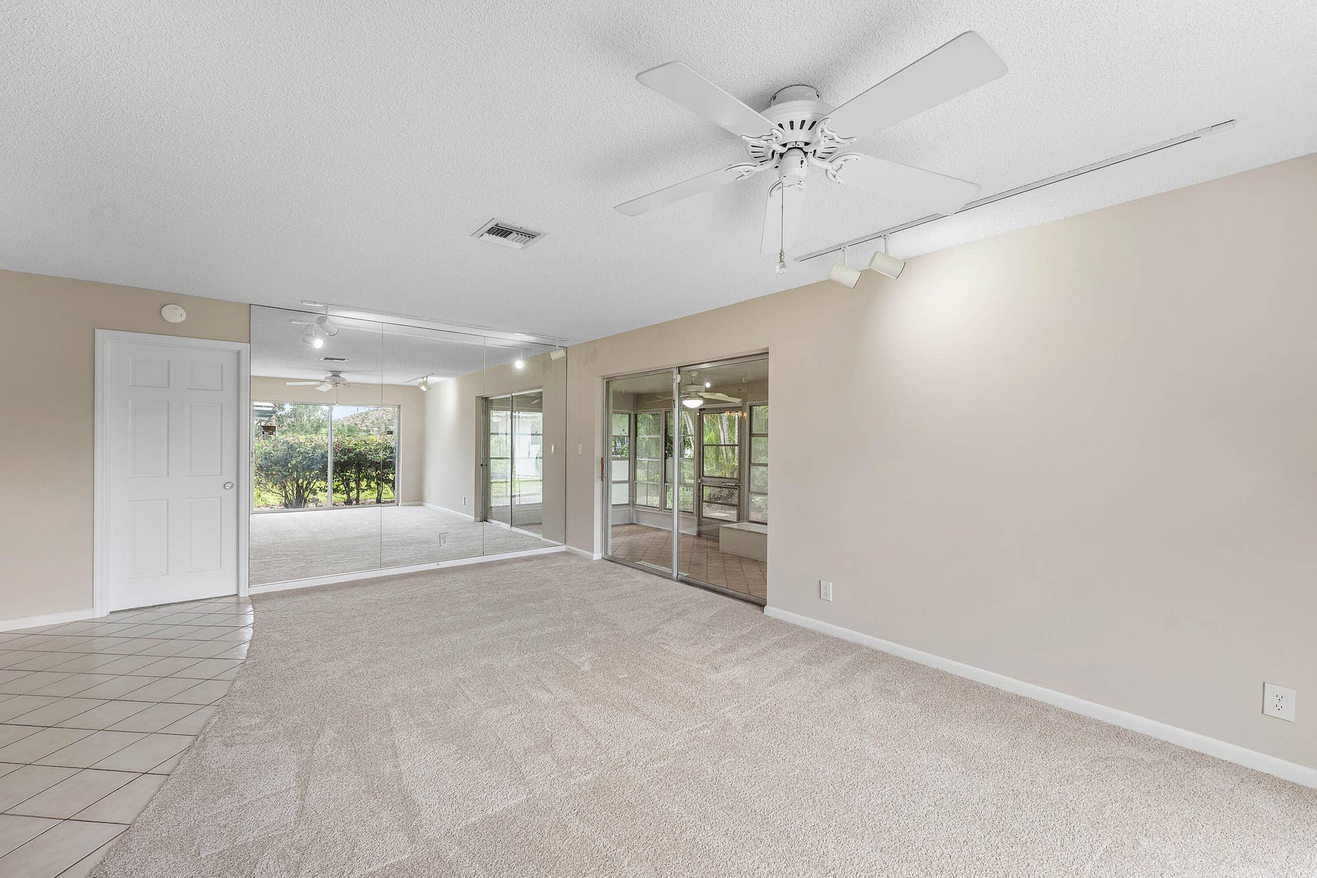 1752 Riverwood Lane, Coral Springs, FL 33071 011-1752RiverwoodLane-CoralSprings-FL-33