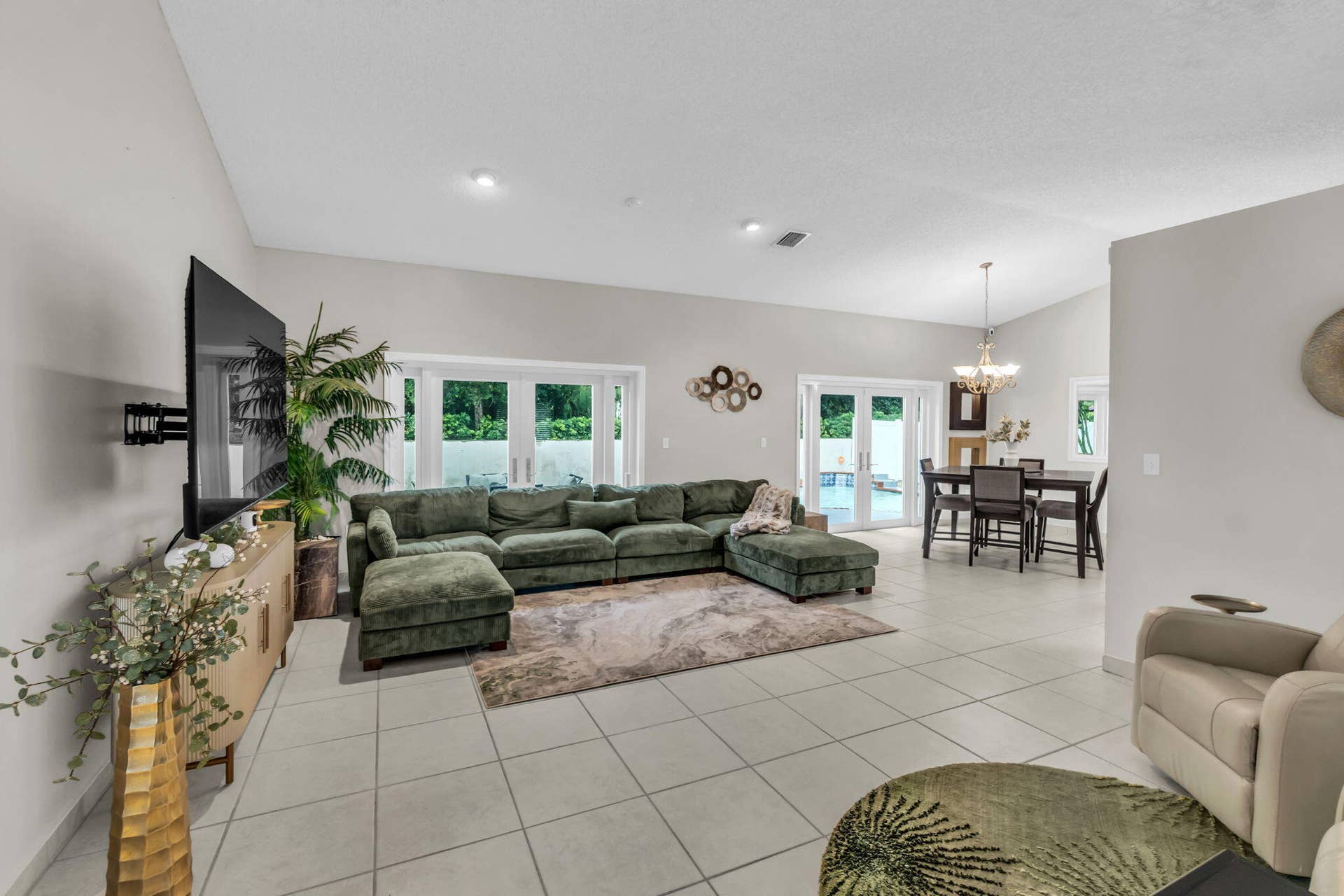 13421 SW 17TH Court, Miramar, FL 33027 Living Room