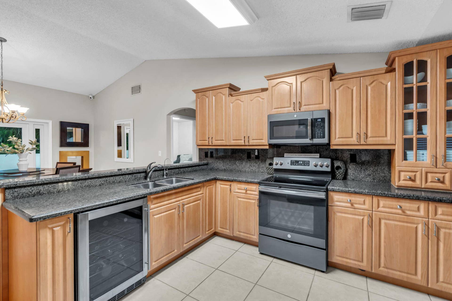 13421 SW 17TH Court, Miramar, FL 33027 Kitchen