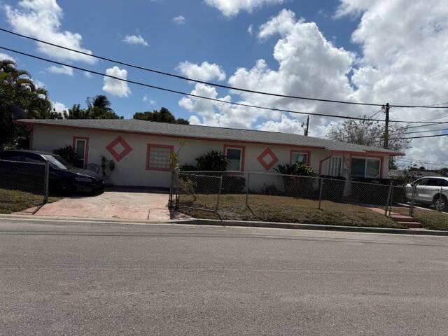 Property photo for 1585 W 36TH Street, West Palm Beach, FL