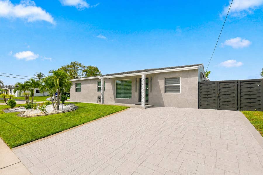 Property photo for 2331 SW 50TH Terrace, Fort Lauderdale, FL