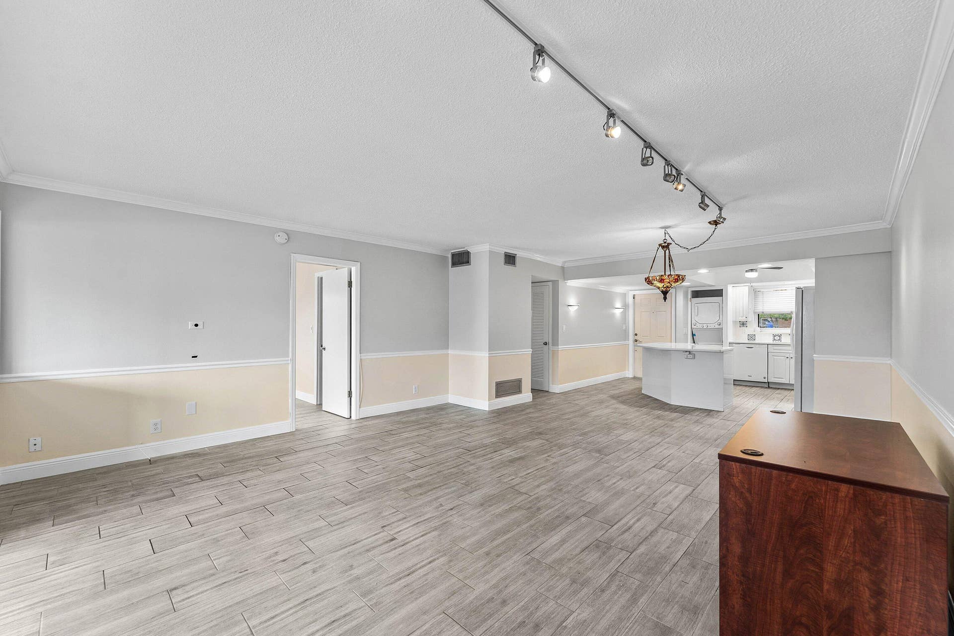 035-3031Northeast51stStreet-106W-FortLau
