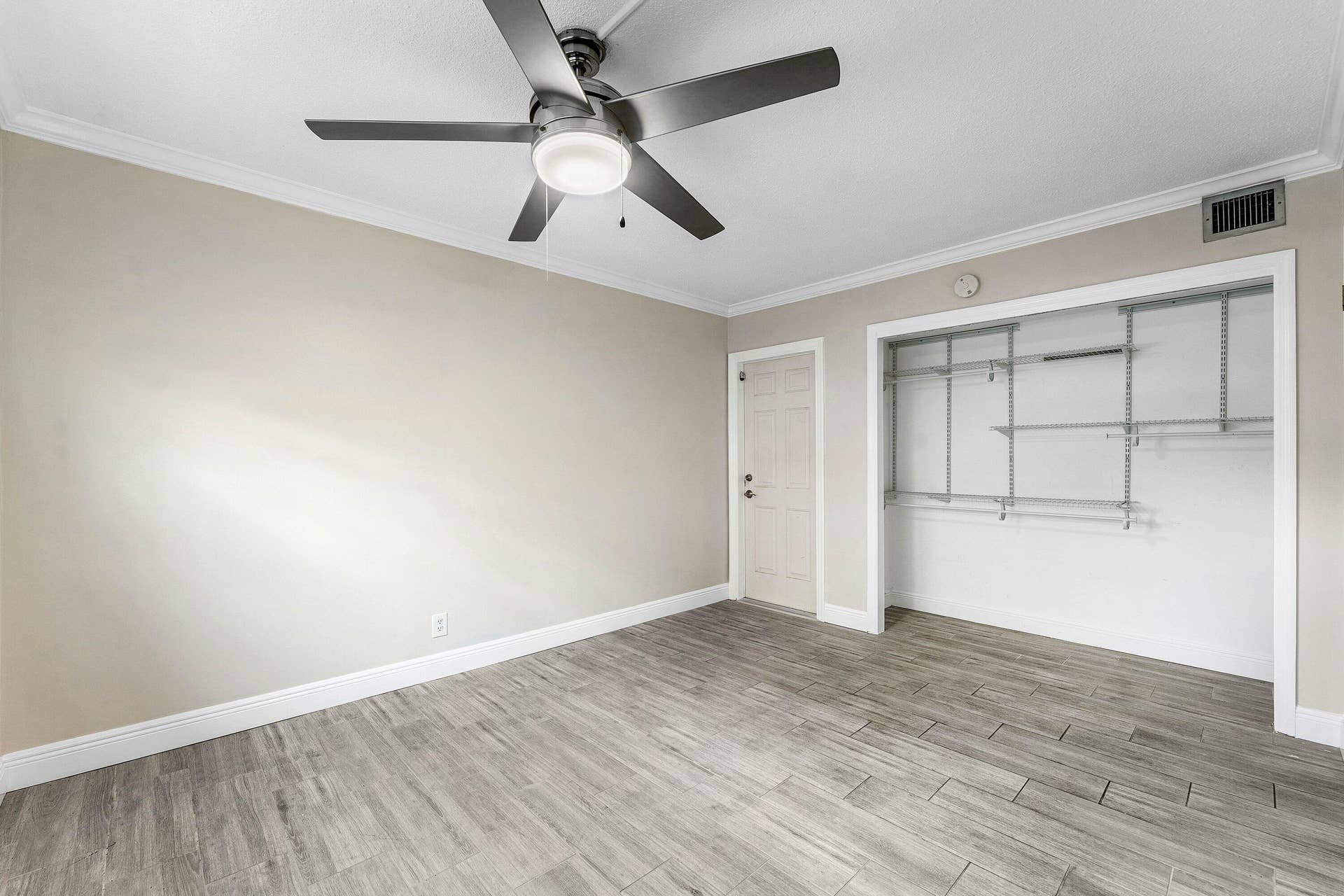 045-3031Northeast51stStreet-106W-FortLau