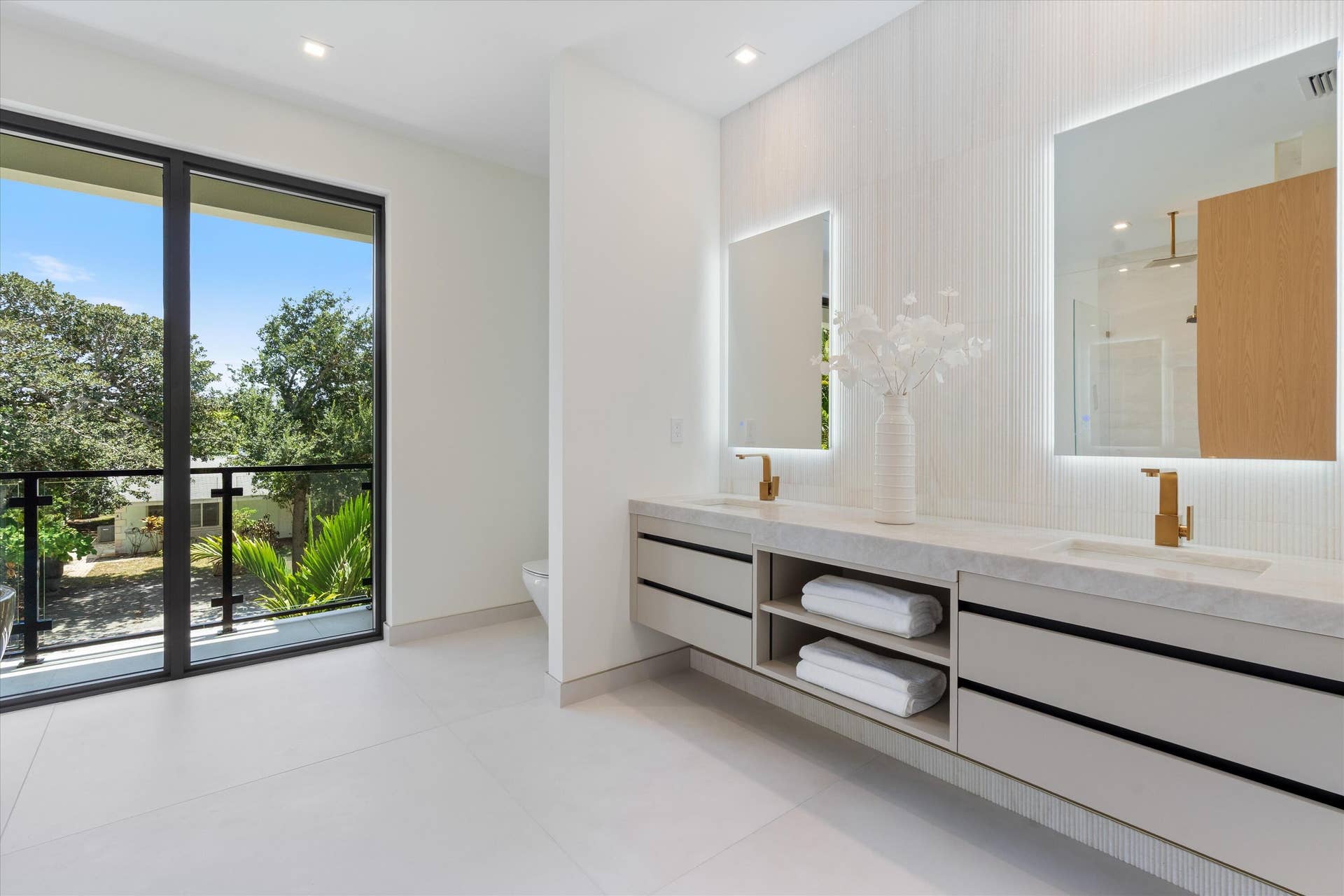 13 EASTVIEW Avenue, Delray Beach, FL 33483 31-13 Eastview Ave Delray Beach, FL-232