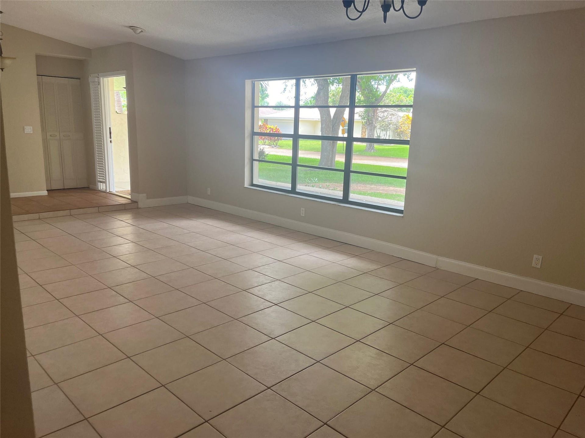 10734 NW 17TH Manor, Coral Springs, Coral Springs, FL 33071 Photo 6