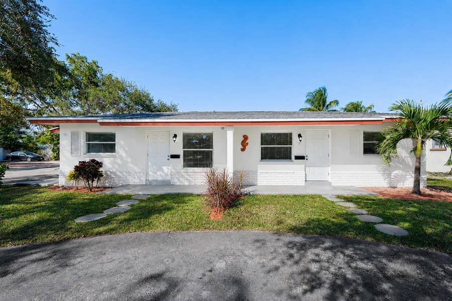 Property photo for 583 NW 17th Place, Fort Lauderdale, FL