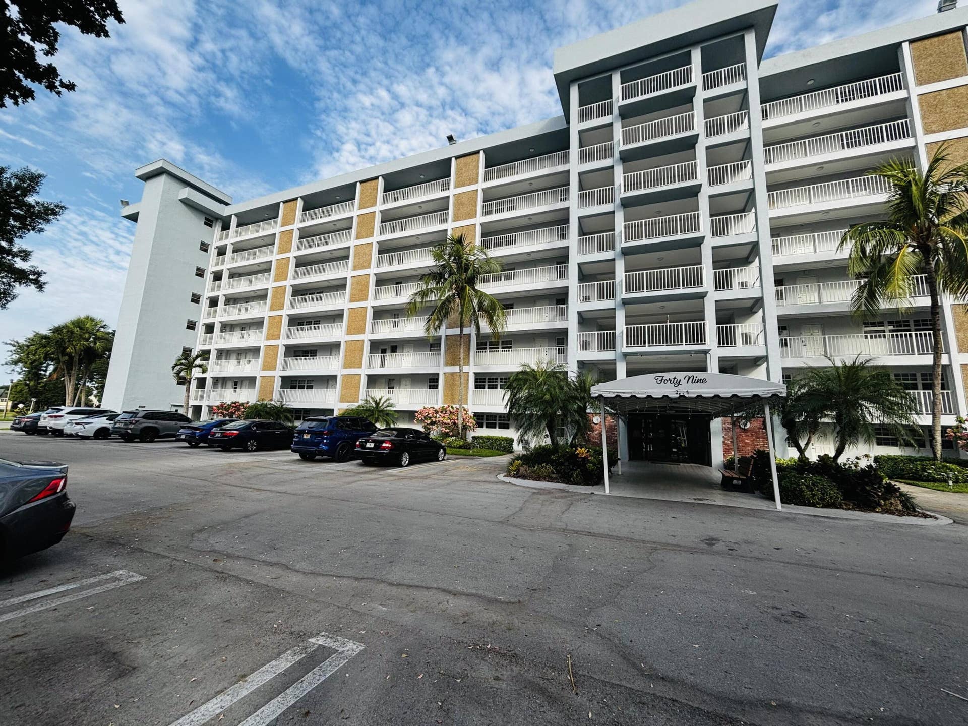 3091 N COURSE Drive, #710, Pompano Beach, Pompano Beach, FL 33069 7th Floor Corner Unit