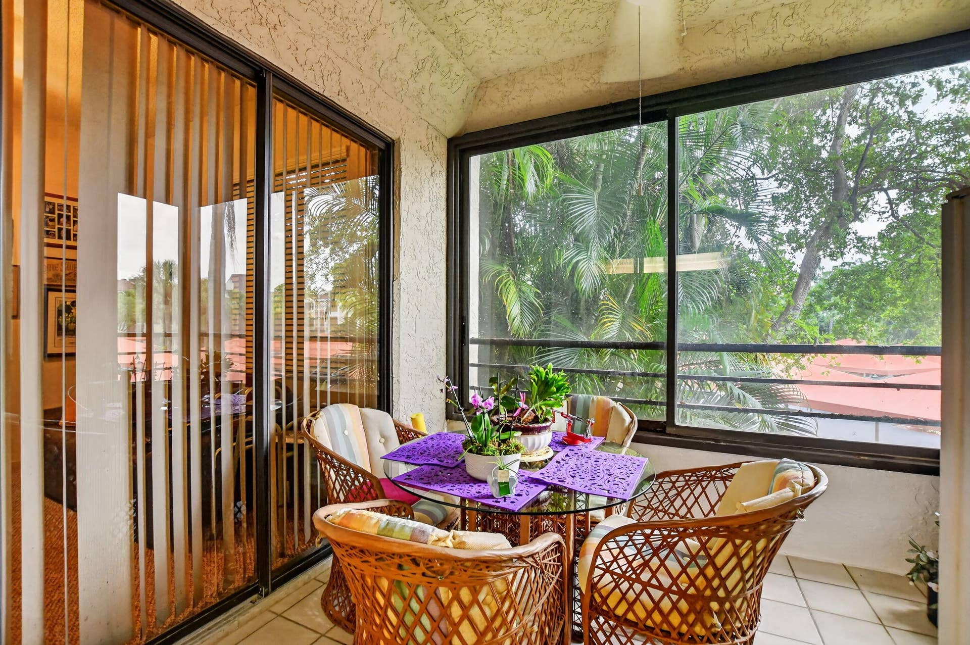 patio off kitchen