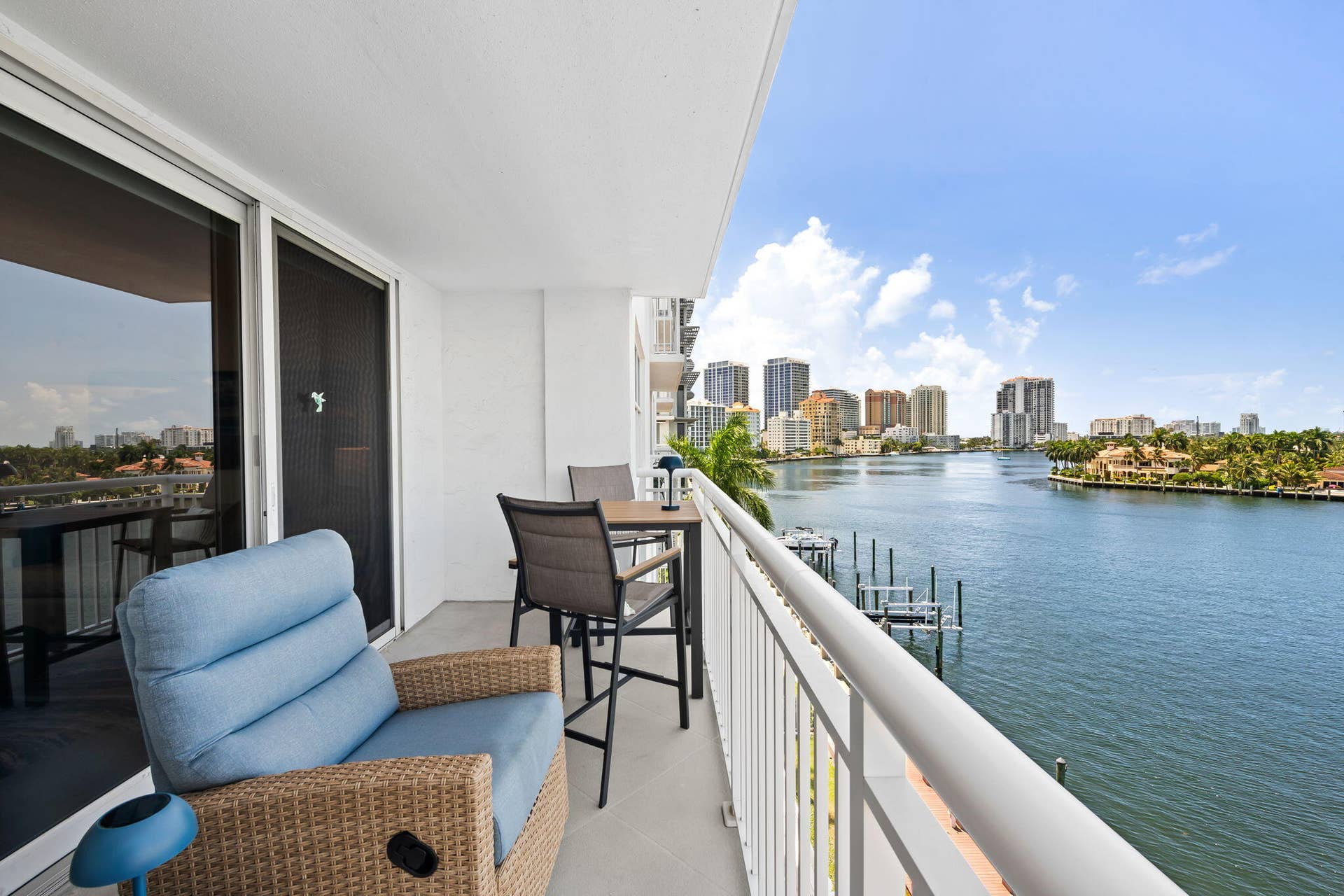 511 BAYSHORE Drive, #603, Fort Lauderdale, Fort Lauderdale, FL 33304 Expansive balcony with water frontage and cityscape panorama