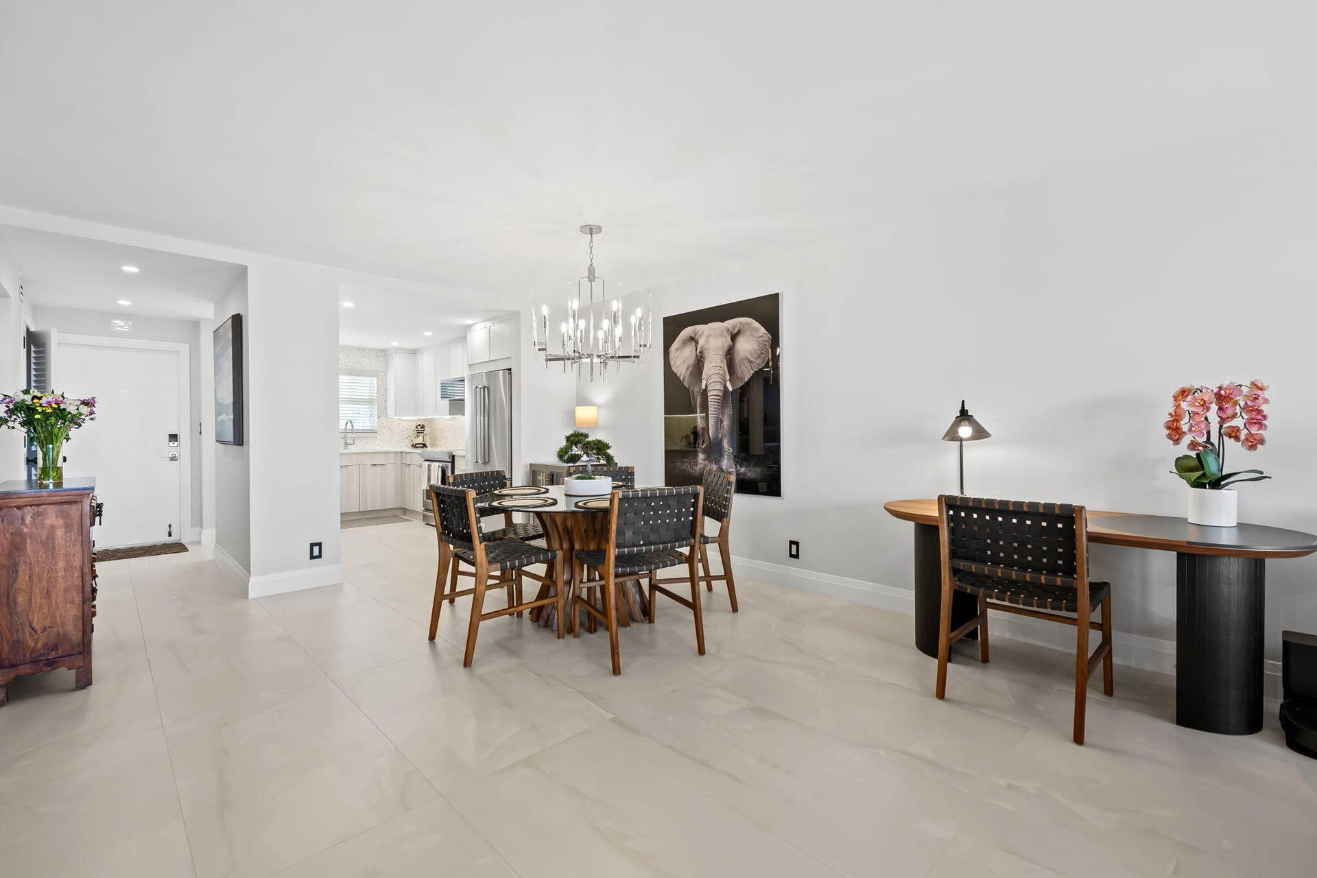 511 BAYSHORE Drive, #603, Fort Lauderdale, Fort Lauderdale, FL 33304 Dining area