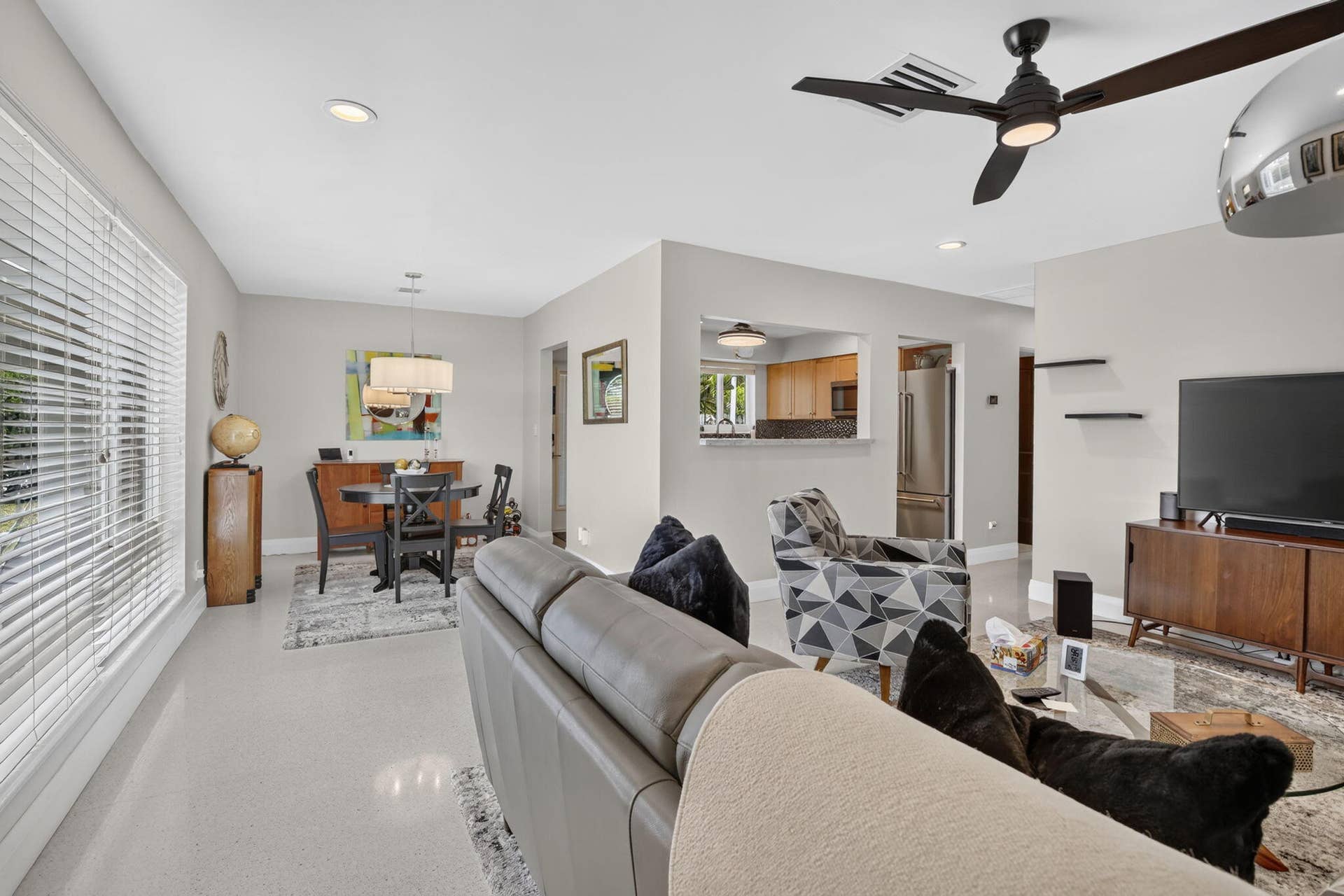 1608 NE 14TH Terrace, Fort Lauderdale, FL 33305 Living Dining Combo