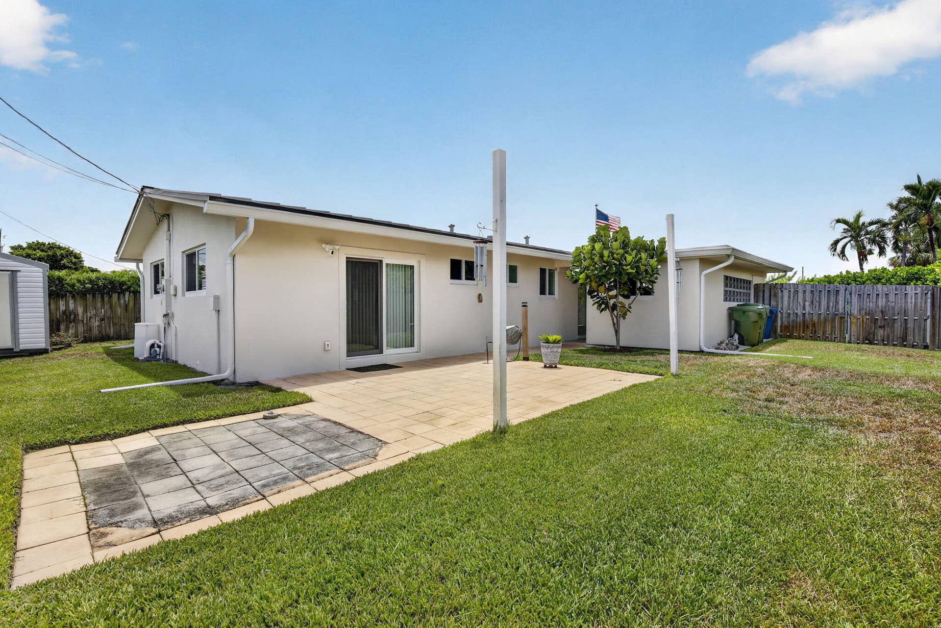 1608 NE 14TH Terrace, Fort Lauderdale, FL 33305 Outdoor Patio View 1