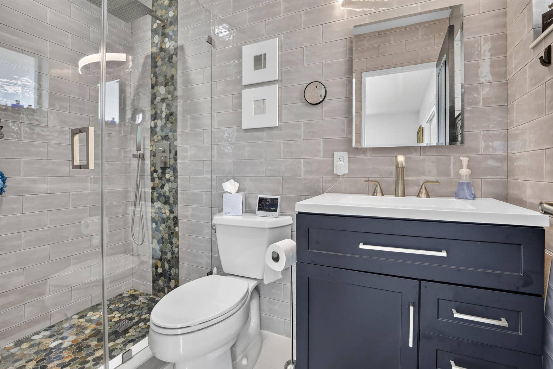 1608 NE 14TH Terrace, Fort Lauderdale, FL 33305 Primary Bathroom