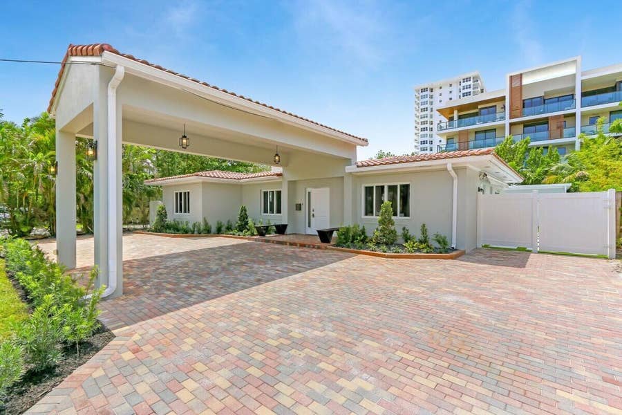 Property photo for 3025 CENTER Avenue, Fort Lauderdale, FL