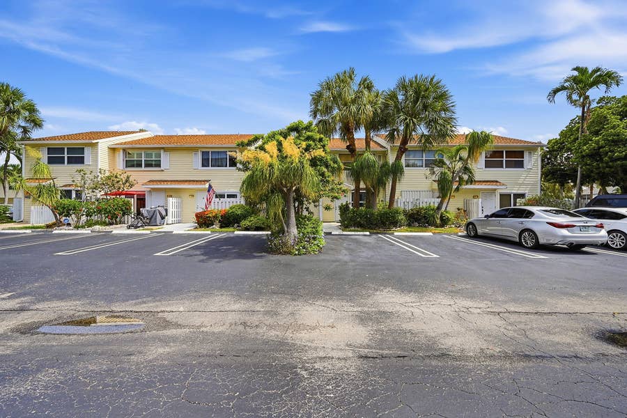 Property photo for 2627 NE 15th Street, Pompano Beach, FL