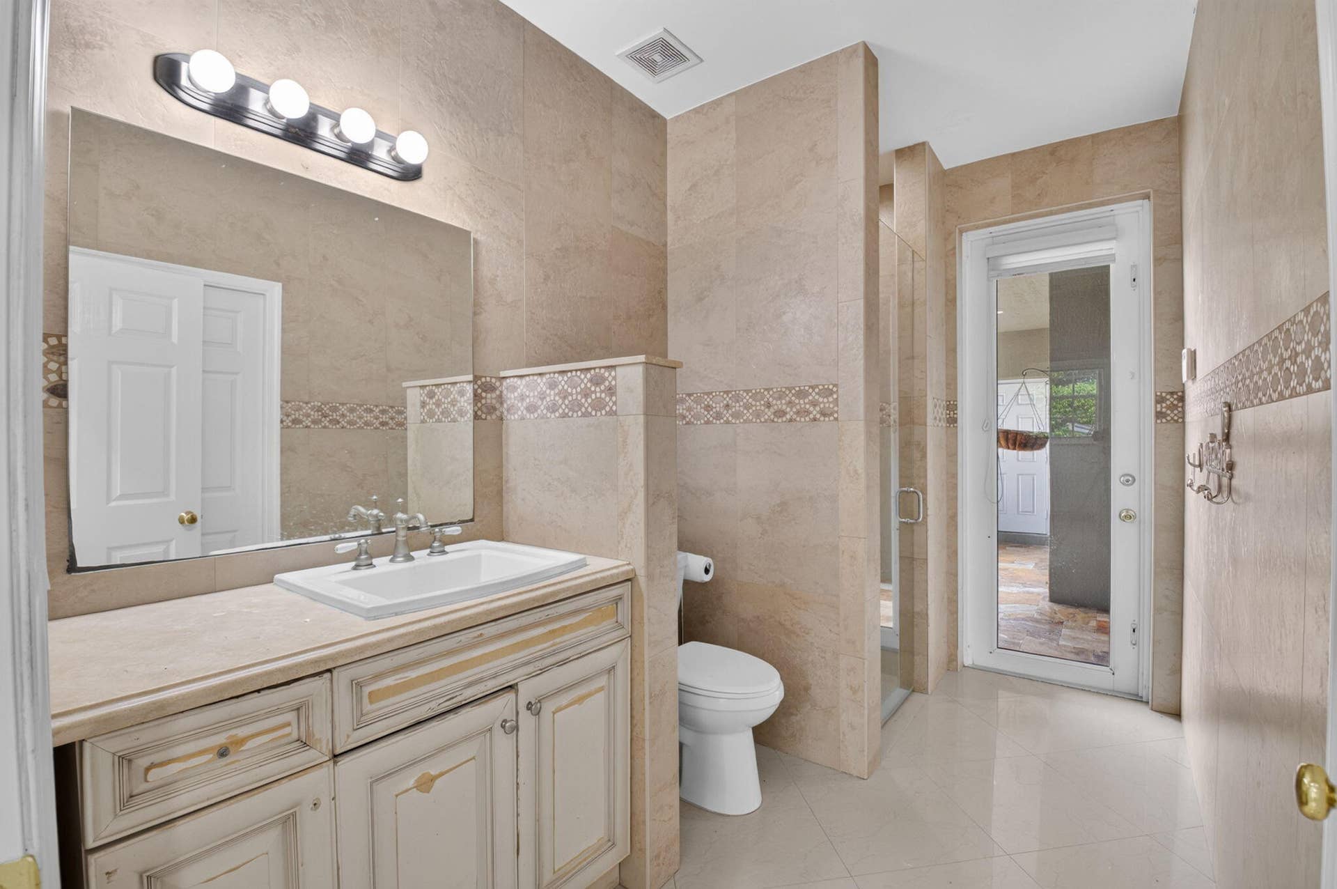1590 SW 4TH Circle, Boca Raton, FL 33486 58-web-or-mls-DSC_2646